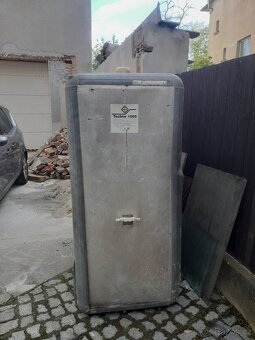 nádrž na 1000 l pvouplášťová - 2