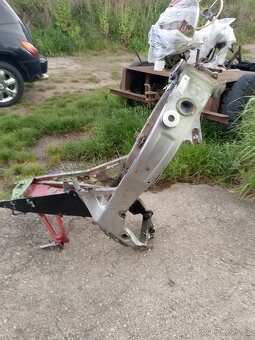 FZR 600 RÁM - 2