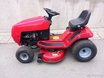 Prodám zahradní traktor Toro 16-38 HXL - 2