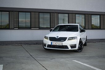 Škoda Octavia 2.0 TDI CR DPF RS DSG - 2