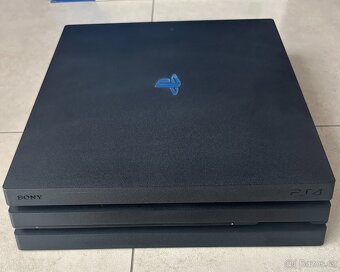 PLAYSTATION 4 Pro 1 TB OVP - 2