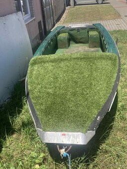 PRODÁM LOĎ - 2
