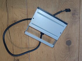 Interní čtečka paměťových karet Samsung + USB port do PC - 2