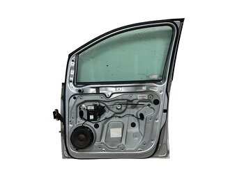 Pravé přední dveře stříbrná metalíza LA7W VW Touran 1T2 FL - 2
