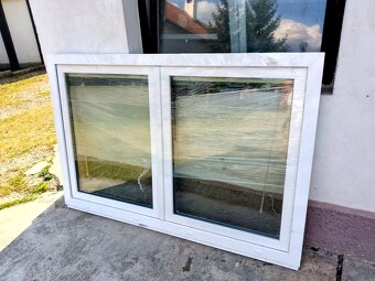 Okno 143 x 114 cm, doprava - 2