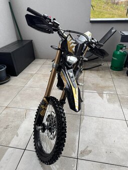 Surron Ultra Bee, 21,5kW, 2025, Homologovaná s RZ - 2