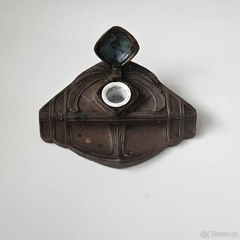 STAROŽITNÝ SECESNÍ KALAMÁŘ - 2