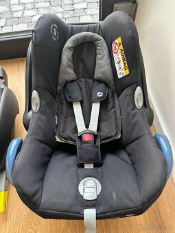 Autosedačka Maxi-Cosi Cabriofix + báze - 2