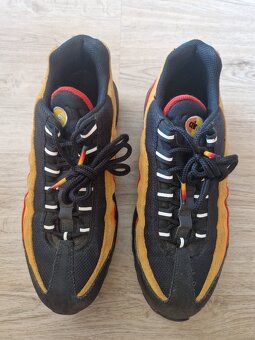 Boty Nike Air DC9412-001 vel. 40 černá - 2