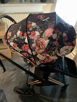 sportovní kočárek cybex priam blossom dark - 2