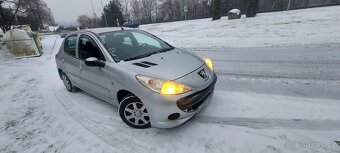 Peugeot 206+ 1.4i 55kw R.v 2010 - 2