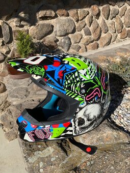 Prodám přilbu Fox V2 Pilot - 2