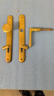 Kování mosazné historické kliky - 2