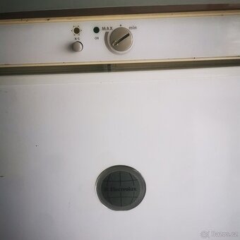 Střední lednička s mrazákem dole - Elektrolux - 2