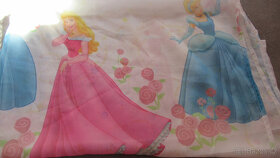 Dvě záclony do dětského pokoje s princeznami - 2