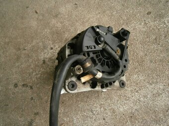škoda octaia 1.4 16V starter,alternátor - 2