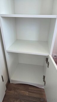 Úzká skříňka - 2