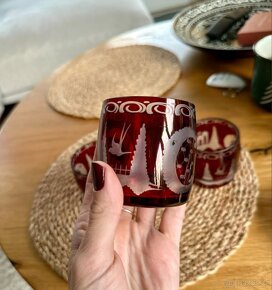 4x sklenice. Broušené rubínové sklo Egermann - 2