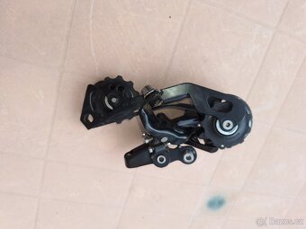 Desetirychlostni prehazovacka Shimano Deore RD-M6000 - 2