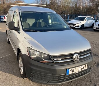 VW Caddy Maxi DSG REZERVACE - 2