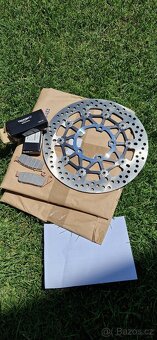 Přední brzdové kotouče+desky Triumph tiger 800 - 2