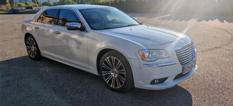 Limuzína Chrysler 300c 2014 - 2