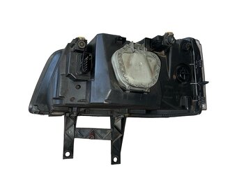 Pravý halogen světlo 7H1941016S VW Transporter T5 7H r.v. 08 - 2