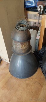 Stará Nádražní Lampa - 2