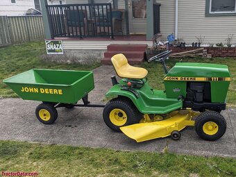 Koupím zahradní traktůrek John deere - 2