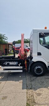 Hákový nosič kontejnerů s hydraulickou rukou - 2