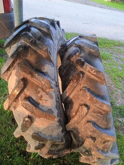 Kola Zetor 12,4_24 - 2
