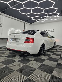 Octavia 3 rs benzín air 380hp - 2