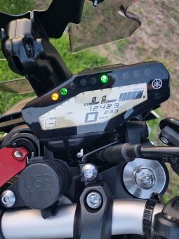 Yamaha MT09 - 2