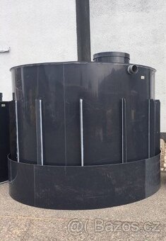 Retenční nádrže a odpadní jímky 10m3 pro obetonování - 2