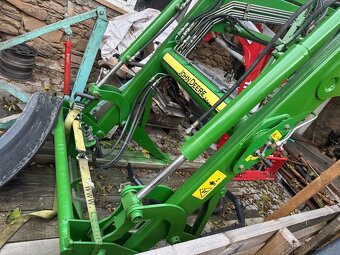 Čelní nakladač john Deere 583 - 2
