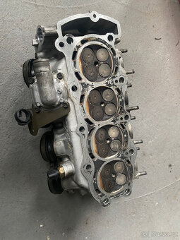 Kawasaki Ninja ZX-6R, hlava, díly do motoru - 2