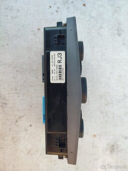 Opel - Ovladaci panel kurenia GM13168100 - 2