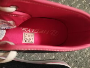 Boty / Heelys / kolečka / tenisky - 2