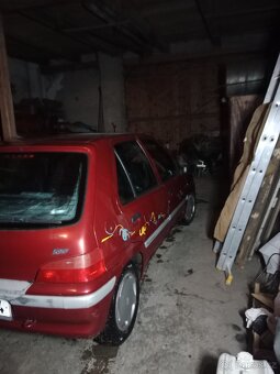 Peugeot 106 1.2 po nehodě - 2