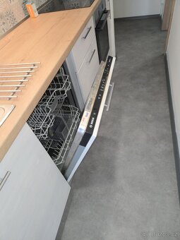 Kuchyňská linka se spotřebiči - 2