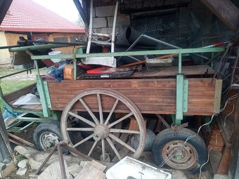 Vozík vůz za koně. - 2
