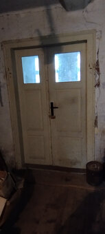 Staré dvoukřídlé dveře s prosklením - 2
