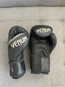 Boxerské rukavice Venum - 2