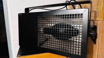Eurolite UV Black Floodlight 400 - 2