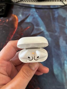 AirPods 2 generace funkční - 2