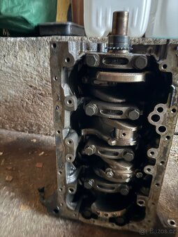 Prodám blok motoru AH03 (2.0 96 kW, Euro 6) - 2