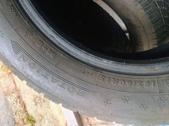 185/60-15 sada zimních pneu Dunlop - 2