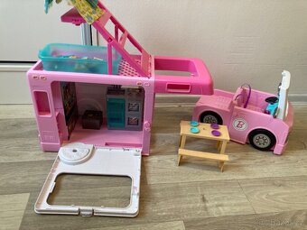 Barbie karavan snů 3v1 - 2