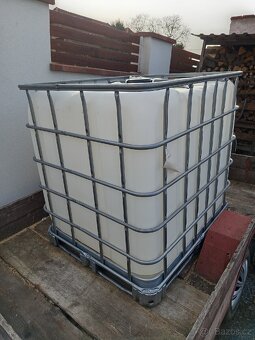 Nádrž 1000l - 2