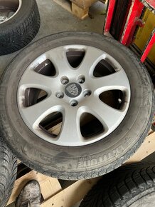 Audi 5x130 s pneu 235/60 R18 - 2